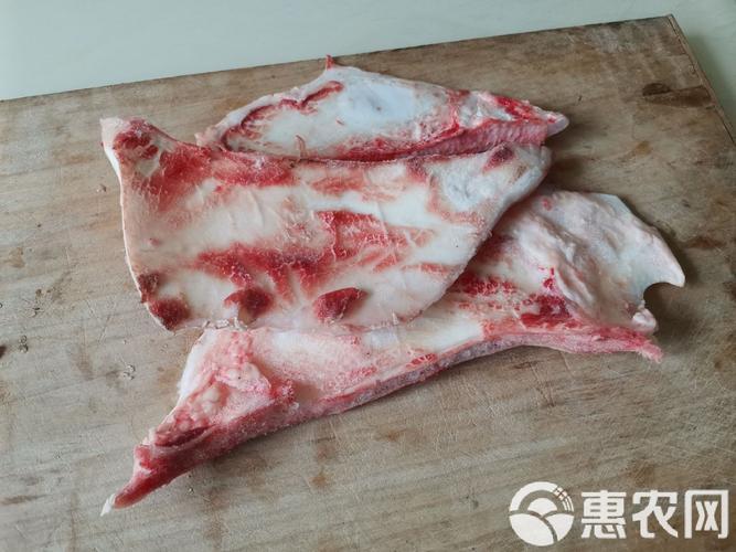 国产牛骨直供 牛月牙骨与牛脆骨，从屠宰厂到餐桌的新鲜之选